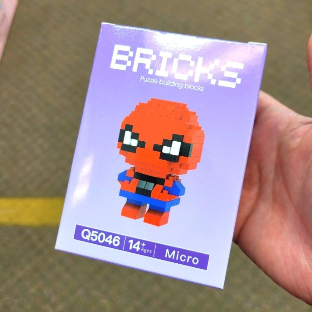 Brand New Spiderman Bricks Lego Figure